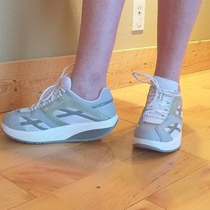MBT Rocker Bottom Walking Sneakers Size 8.5